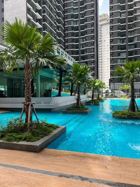 Service Residence for Sale at Majestic Maxim - GRACE SUM - Pool - PropertyGuru.com.my