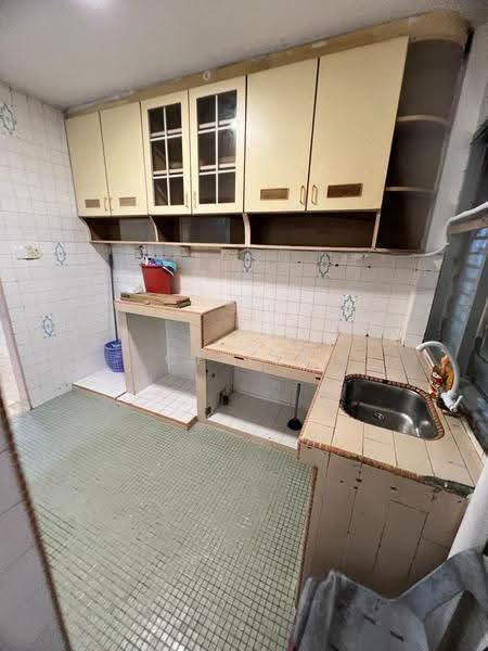 Flat for Rent at Flat Pandan Jaya - CF Lee - Kitchen - PropertyGuru.com.my