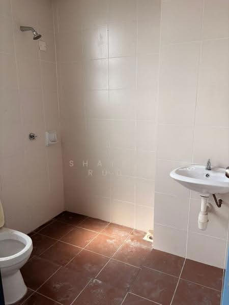 Kondominium untuk Dijual di Hijauan Heights - Shaiful Rudy - Bathroom - PropertyGuru.com.my
