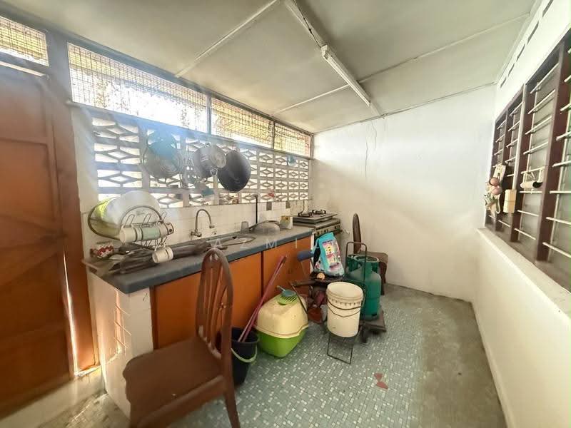 1-storey Terraced House for Sale in Shah Alam (Selangor) - Azmi . - Kitchen - PropertyGuru.com.my