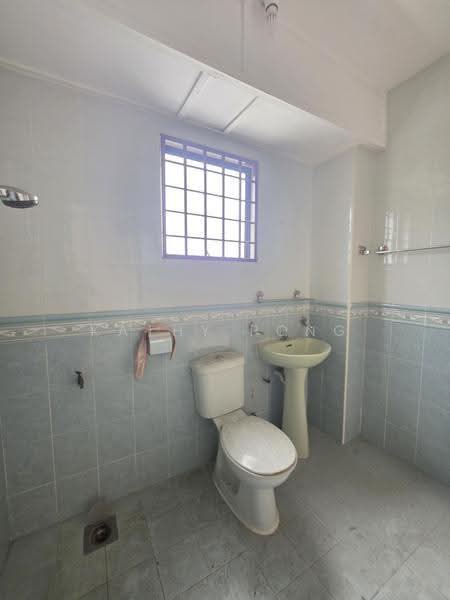 Rumah Teres 1.5-Tingkat untuk Dijual di Jalan Ipoh (Kuala Lumpur) - Kathy Pong - Bathroom - PropertyGuru.com.my