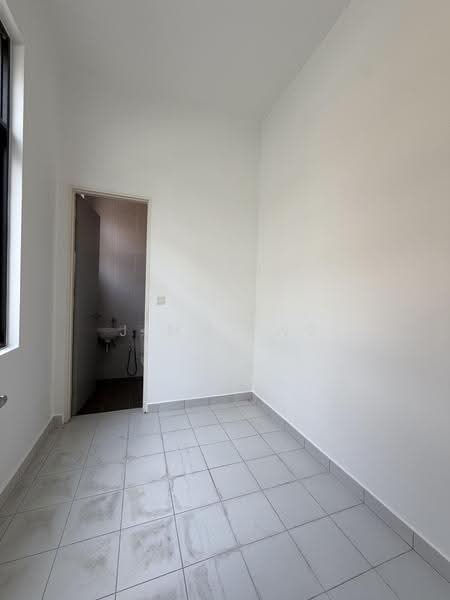Bungalow House untuk Dijual di Taman Bukit Serdang (Seri Kembangan) - Jimmy Ng - Interior - PropertyGuru.com.my