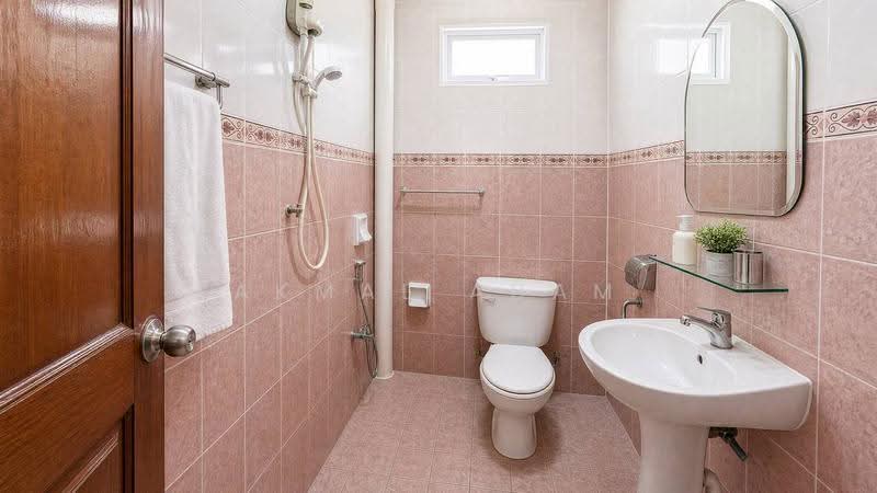 2-storey Terraced House for Sale in Seksyen 20 (Shah Alam) - Akmal Adam - Bathroom - PropertyGuru.com.my