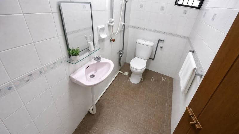 2-storey Terraced House for Sale in Seksyen 20 (Shah Alam) - Akmal Adam - Bathroom - PropertyGuru.com.my