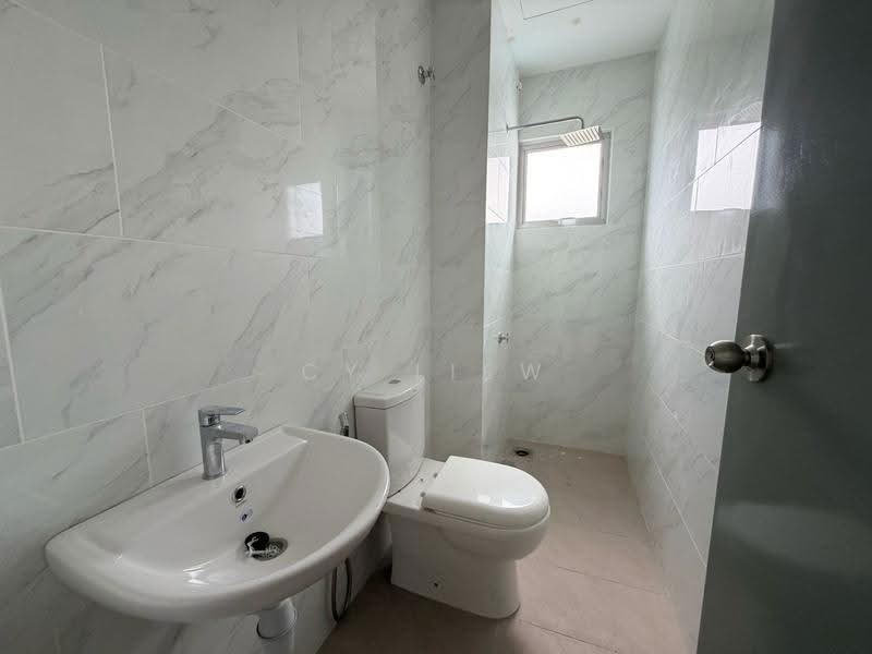 Condominium for Sale at Bayu Temiang Residensi - CY Liew - Bathroom - PropertyGuru.com.my