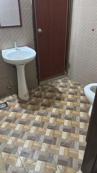 Kondominium untuk Disewa di GCB Court - David Tang - Bathroom - PropertyGuru.com.my