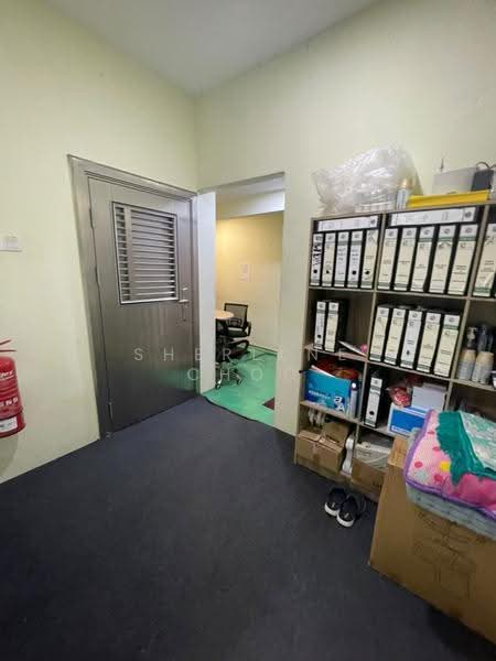 Shop / Office untuk Disewa di Bukit Jambul (Penang) - Sherlene Choo - Interior - PropertyGuru.com.my