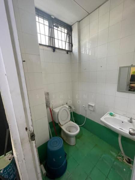 Shop / Office untuk Disewa di Bukit Jambul (Penang) - Sherlene Choo - Bathroom - PropertyGuru.com.my