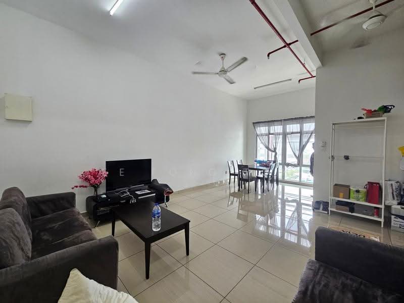 Kediaman Servis untuk Dijual di Manhattan - Ee Fong Toh - Living Room - PropertyGuru.com.my