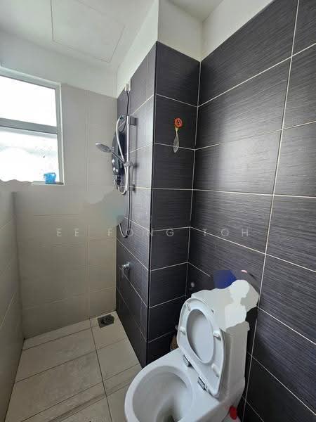 Kediaman Servis untuk Dijual di Manhattan - Ee Fong Toh - Bathroom - PropertyGuru.com.my