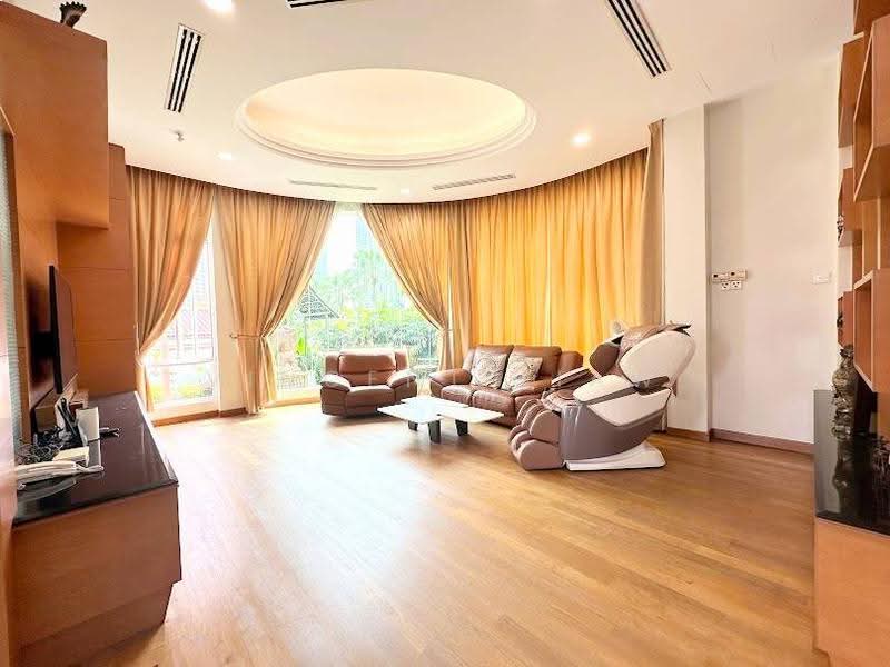 Bungalow House for Sale in Tropicana Golf & Country Resort (Tropicana) - Vincent Liaw - Living Room - PropertyGuru.com.my