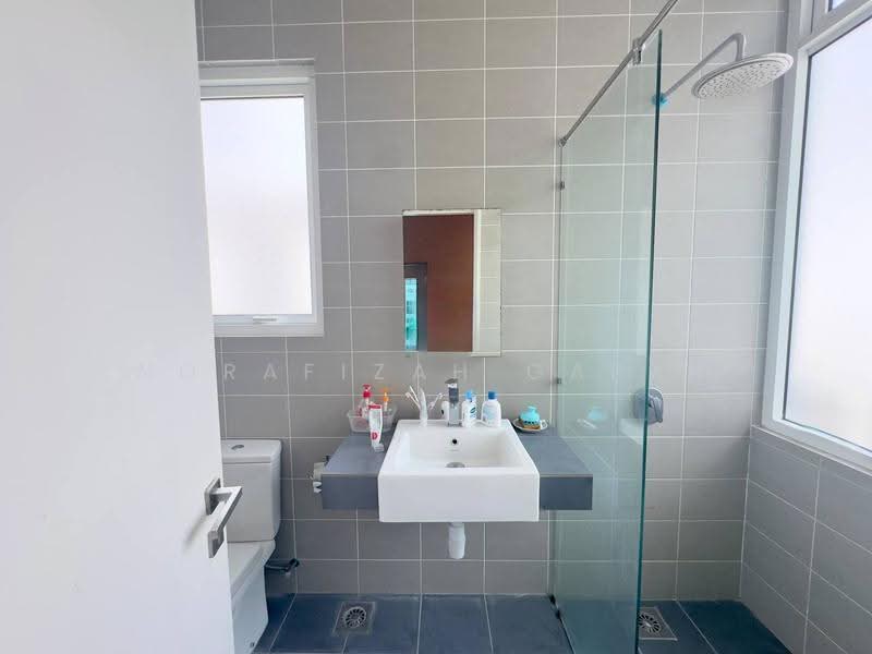 Semi-Detached House for Sale in Cyberjaya (Selangor) - NoraFizah Gapar - Bathroom - PropertyGuru.com.my