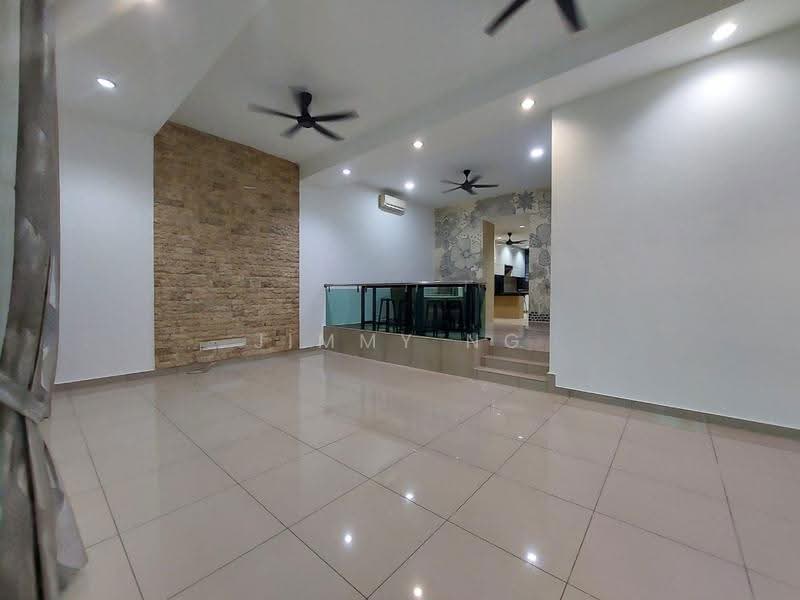 Rumah Teres 2-Tingkat untuk Dijual di Bandar Damai Perdana (Cheras) - Jimmy Ng - Living Room - PropertyGuru.com.my