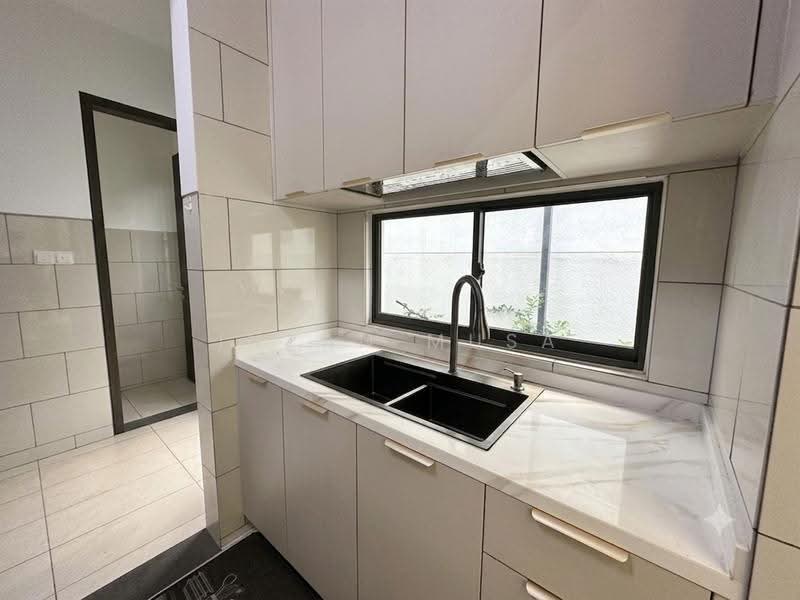 Rumah Berkembar untuk Dijual di Bukit Jelutong (Shah Alam) - Intan Musa - Kitchen - PropertyGuru.com.my