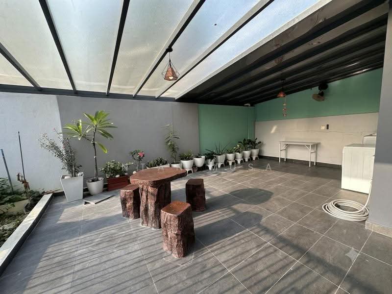 Rumah Berkembar untuk Dijual di Bukit Jelutong (Shah Alam) - Intan Musa - Exterior - PropertyGuru.com.my