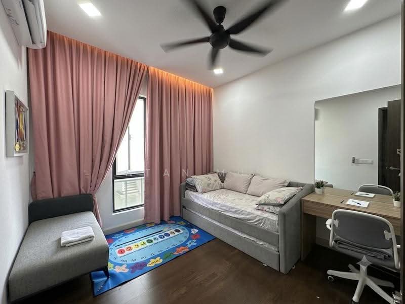 Rumah Berkembar untuk Dijual di Bukit Jelutong (Shah Alam) - Intan Musa - Bedroom - PropertyGuru.com.my