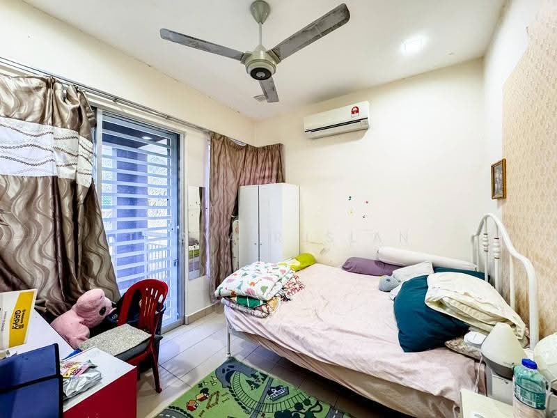 Semi-Detached House for Sale in Alam Suria (Puncak Alam) - Tasya Ruslan - PropertyGuru.com.my