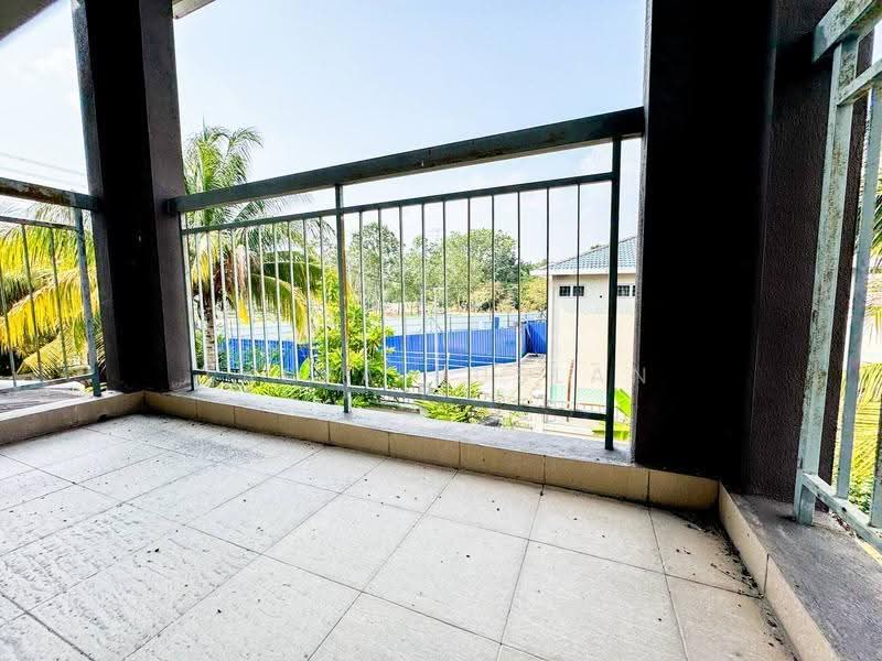 Semi-Detached House for Sale in Alam Suria (Puncak Alam) - Tasya Ruslan - PropertyGuru.com.my