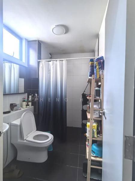 Pangsapuri untuk Disewa di Austin Regency (Pangsapuri Austin Perdana) - Heng Hy - Bathroom - PropertyGuru.com.my