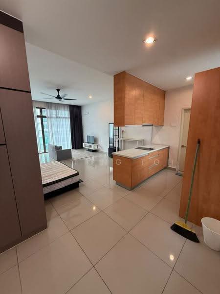Kediaman Servis untuk Dijual di Palazio - Ee Fong Toh - Living Room - PropertyGuru.com.my