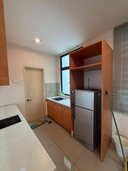 Kediaman Servis untuk Dijual di Palazio - Ee Fong Toh - Kitchen - PropertyGuru.com.my