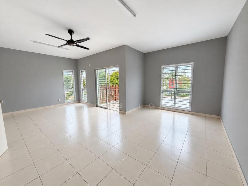 Rumah Teres 2-Tingkat untuk Dijual di Bandar Seri Coalfields (Sungai Buloh) - Lucas Loh - Living Room - PropertyGuru.com.my