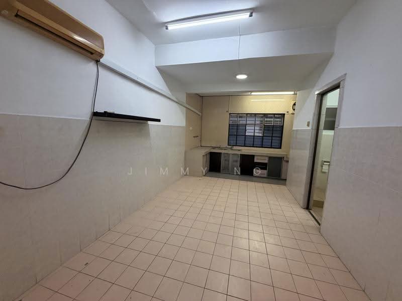 2-storey Terraced House for Sale in Bandar Mahkota Cheras (Cheras) - Jimmy Ng - Kitchen - PropertyGuru.com.my