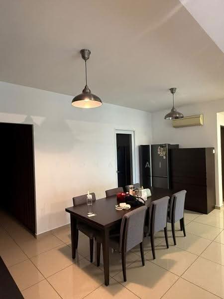 Apartment for Sale at Molek Pine 3 - Fiona Lai - Dining Room - PropertyGuru.com.my