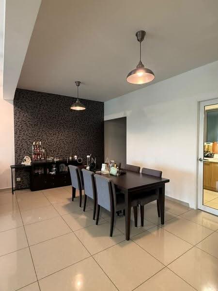 Apartment for Sale at Molek Pine 3 - Fiona Lai - Dining Room - PropertyGuru.com.my