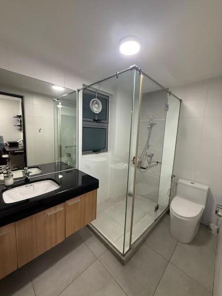 Apartment for Sale at Molek Pine 3 - Fiona Lai - Bathroom - PropertyGuru.com.my