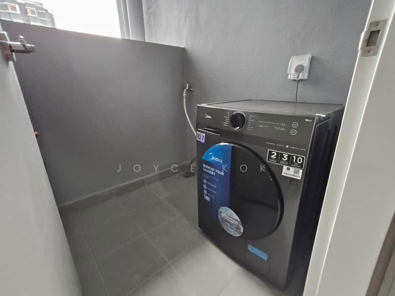 Kediaman Servis untuk Disewa di Teja @ Subang Jaya City Centre (SJCC) - Joyce Kok - Balcony - PropertyGuru.com.my