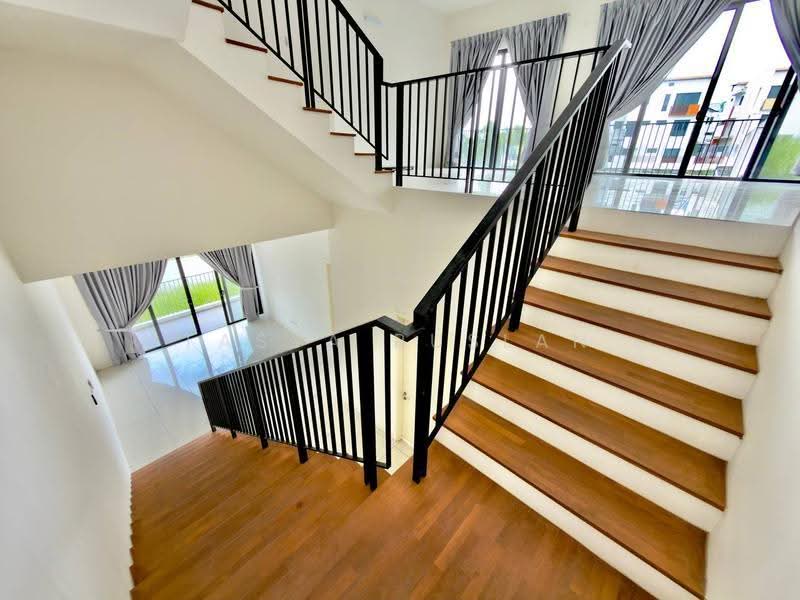 Semi-Detached House for Sale in Taman Bukit Palma (Kajang) - Tasya Ruslan - PropertyGuru.com.my