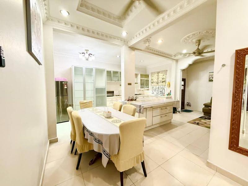 Rumah Berkembar untuk Dijual di D'Kayangan (Shah Alam) - Rafedah Binti Abdul Aziz - Dining Room - PropertyGuru.com.my