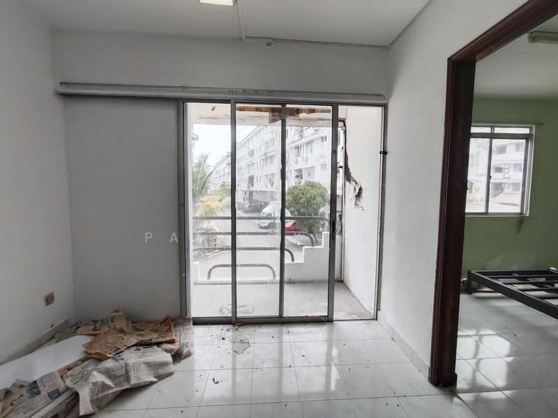Pangsapuri untuk Dijual di Kota Laksamana Utama - Patrick Lim - Balcony - PropertyGuru.com.my