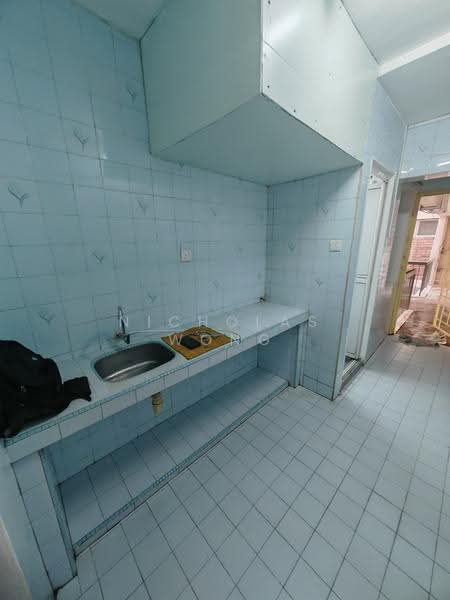 Flat for Sale at Happy Court - nicholas wong - PropertyGuru.com.my