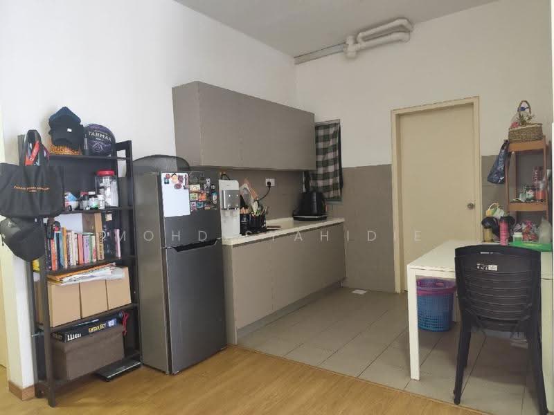 Condominium for Sale at Lakefront Homes - Mohd Syahidie - Kitchen - PropertyGuru.com.my