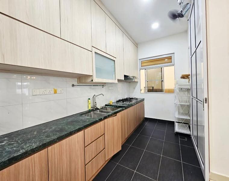 Rumah Kluster untuk Dijual di Taman Ekoflora (Johor Bahru) - Jessica Boey - Kitchen - PropertyGuru.com.my