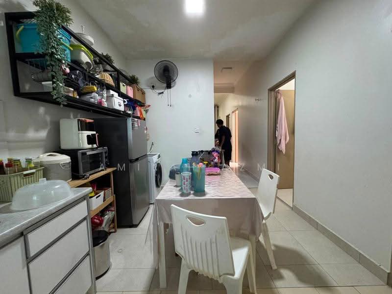 1-storey Terraced House for Sale in Shah Alam (Selangor) - Amirah Azmi - Kitchen - PropertyGuru.com.my