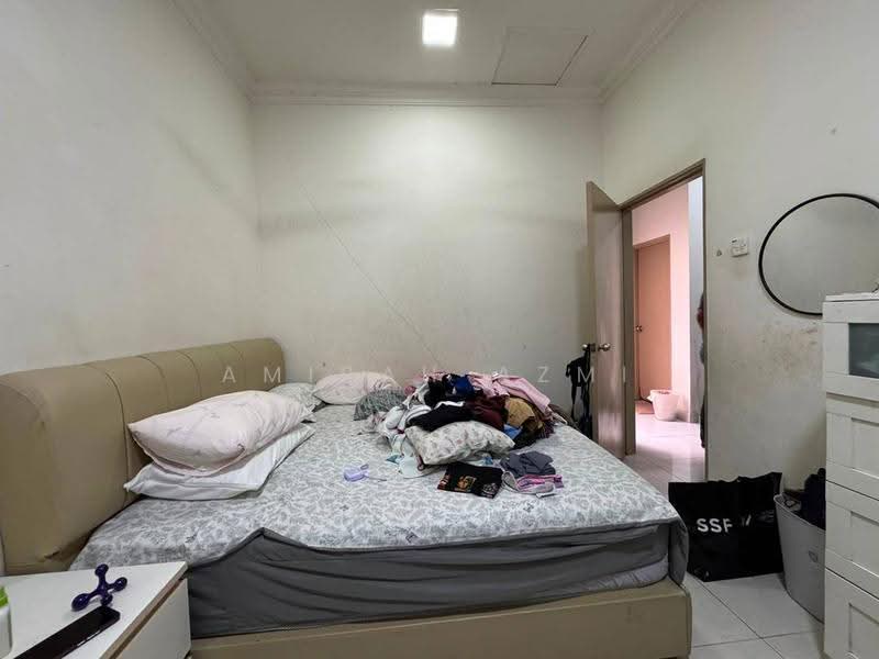 1-storey Terraced House for Sale in Shah Alam (Selangor) - Amirah Azmi - Bedroom - PropertyGuru.com.my