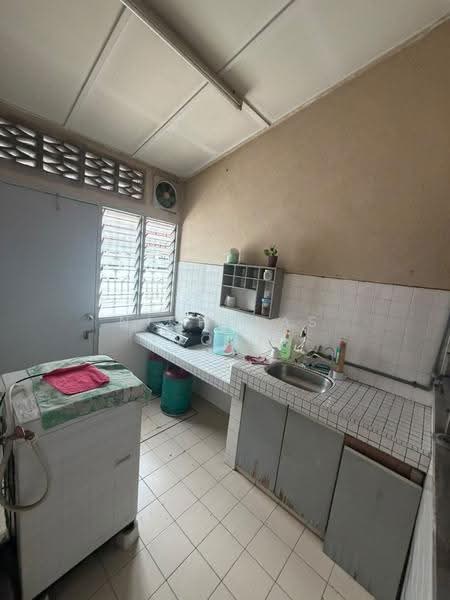 Rumah Teres 1-Tingkat untuk Dijual di Kepong Baru (Kepong) - nicholas wong - Kitchen - PropertyGuru.com.my