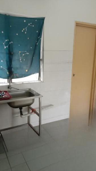 Pangsapuri untuk Disewa di Astana Alam Apartment 1 - Eason Hong - Kitchen - PropertyGuru.com.my