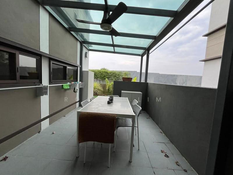 Semi-Detached House for Sale in Johor Bahru (Johor) - Rocker Lim - Balcony - PropertyGuru.com.my
