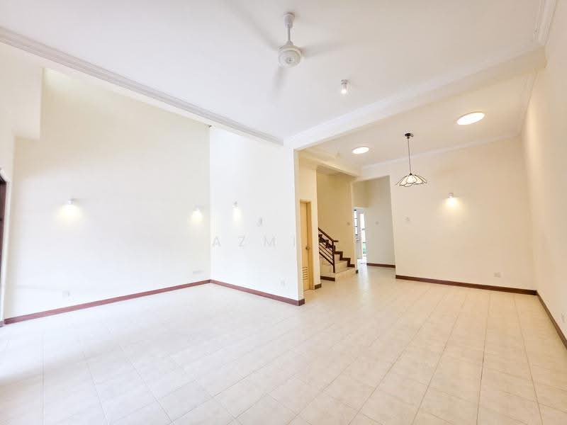 2-storey Terraced House for Sale in Shah Alam (Selangor) - Azmi . - Living Room - PropertyGuru.com.my