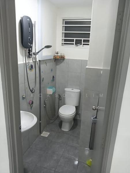 Pangsapuri untuk Dijual di Acacia Semenyih Apartment - Jackson Lim - Bathroom - PropertyGuru.com.my