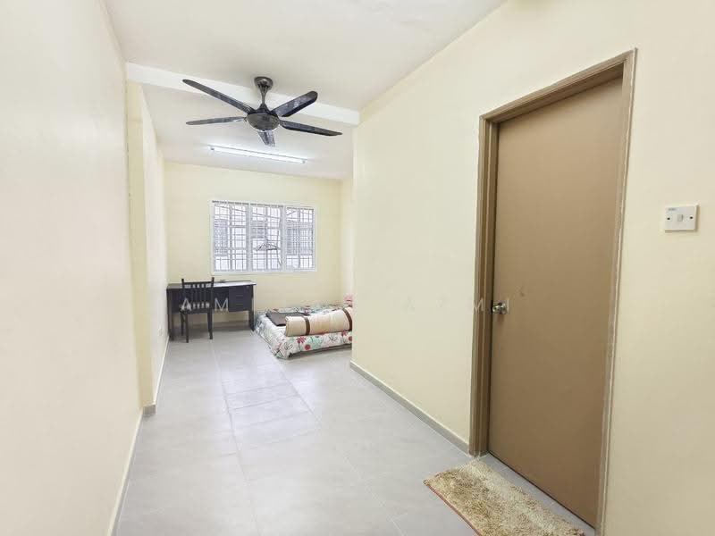 Rumah Teres 2-Tingkat untuk Dijual di Bandar Putra Permai (Seri Kembangan) - Amirah Azmi - Interior - PropertyGuru.com.my
