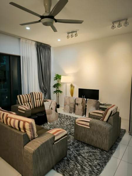 Kondominium untuk Dijual di The LIGHT COLLECTION I - V. Goh - Living Room - PropertyGuru.com.my