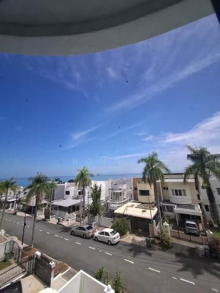 3-storey Terraced House for Sale in Batu Ferringhi (Penang) - Hong . - Exterior - PropertyGuru.com.my