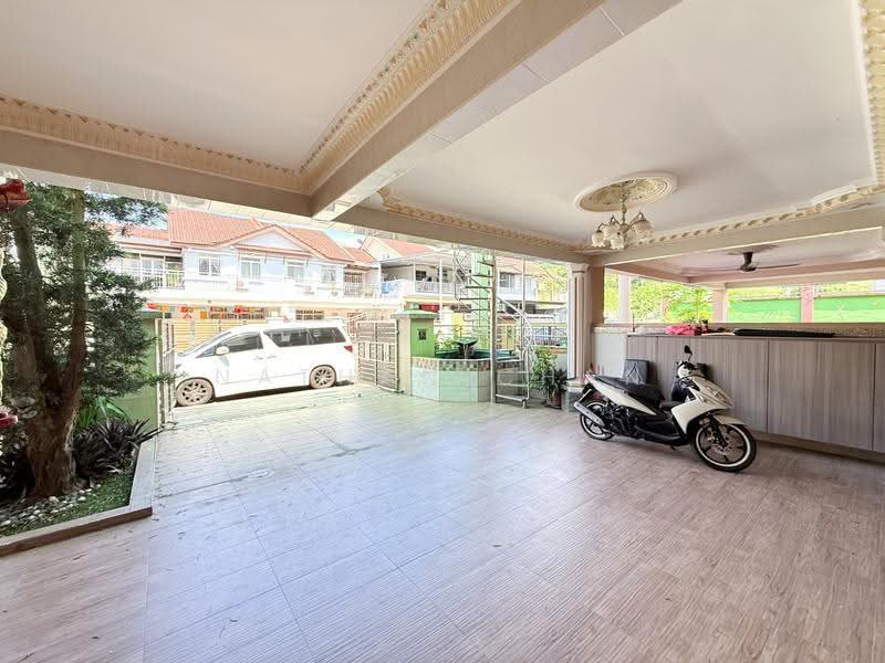 2-storey Terraced House for Sale in Bandar Seri Alam (Masai) - Nathan Chan - PropertyGuru.com.my