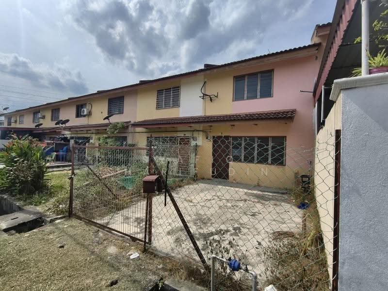 2-storey Terraced House for Sale in sungai buloh (Sungai Buloh) - Syafiq Sharifudin - Exterior - PropertyGuru.com.my