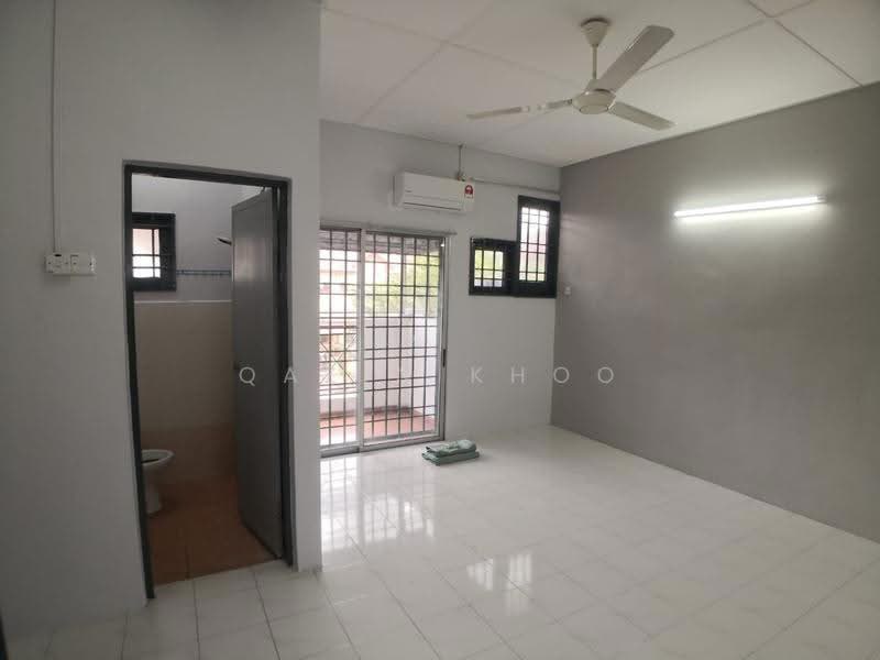 Rumah Teres 2.5-Tingkat untuk Dijual di Falim (Menglembu) - Qazin Khoo - Bathroom - PropertyGuru.com.my